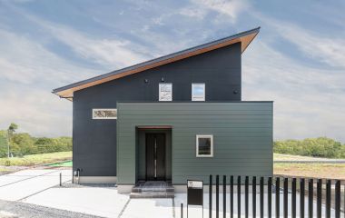 アウトドアリビングがある1.5階建て アイキャッチ画像